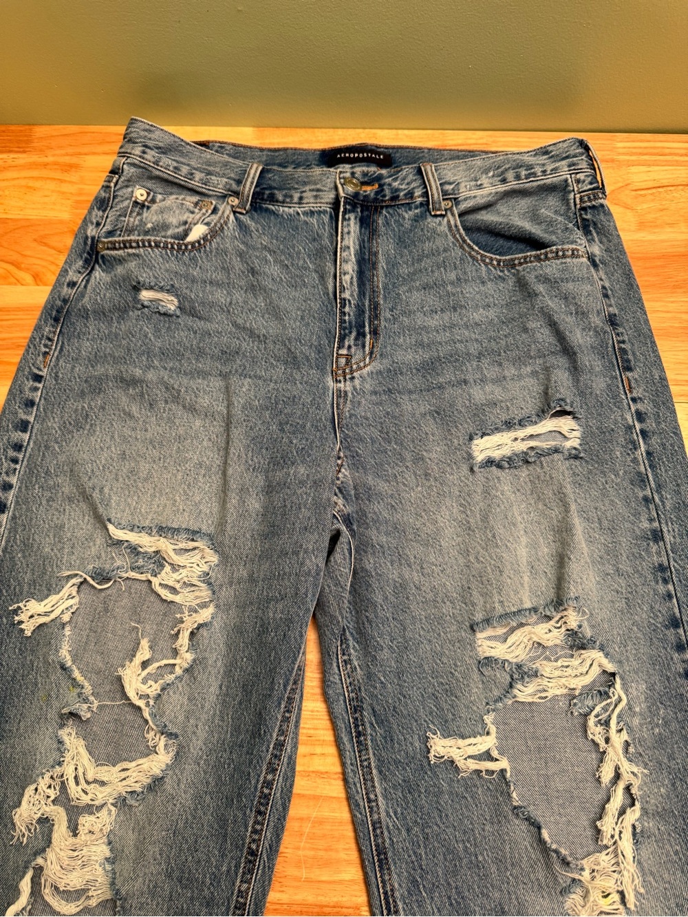 Aeropostale women’s size 14 reg high rise baggy jeans
